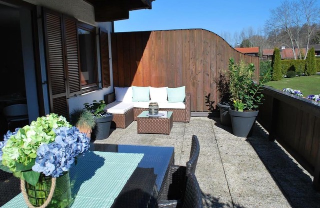 Wohnung direkt am Tegernsee mit XL-Terrasse