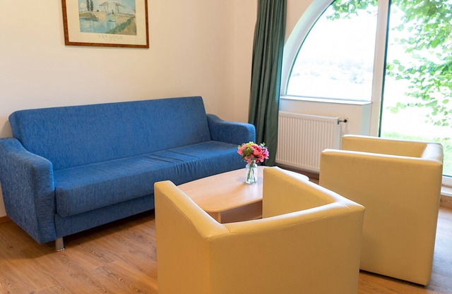 Wohnung Garten 2 Seeblick by Interhome