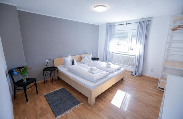 WOHNUNG OBERGESCHOSS mit 3 Schlafzimmer in ruhiger Gegend