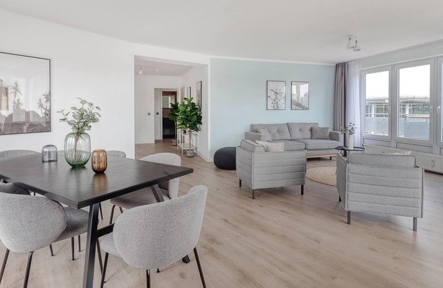 Wolfsburg Porschestr | Three-Bedroom Suite