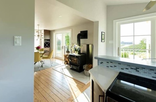 Wolfville Raven Hill Vineyard Gorgeous Cottage