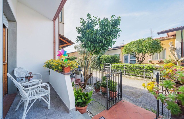 Wonderful private villa for 3 people with A/C, WIFI, TV, balcony and parking
