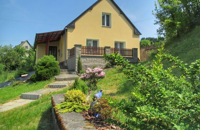 Wonderful private villa for 12 guests with WIFI, private pool, terrace and pets allowed