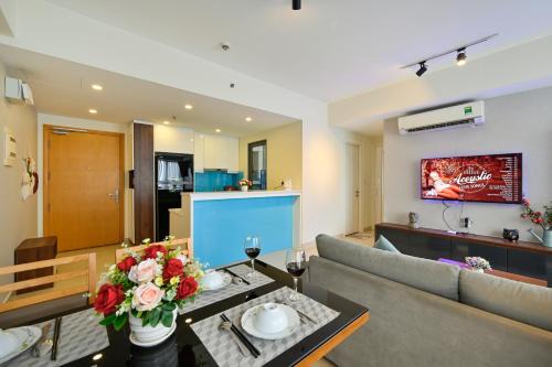 Wonderful 2 BR condo in Masteri T1, fully furnished with full amenities