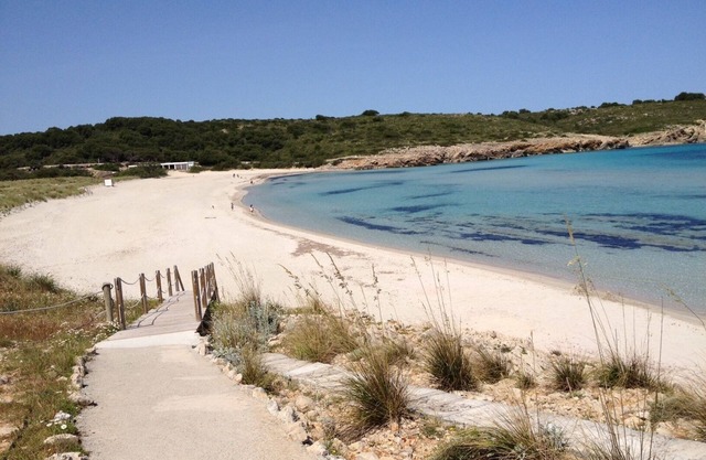 Wonderful 2 levels home in Menorca, right over the beach