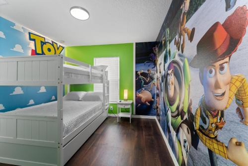 Wonderful 4BD Home Toy Story and Mickey Room with Pool