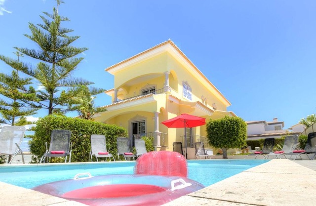 Wonderful | 6 Bedroom Villa | Casa.