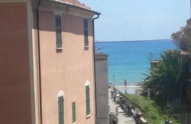 Wonderful apartment with sea view. Up to 6 people
