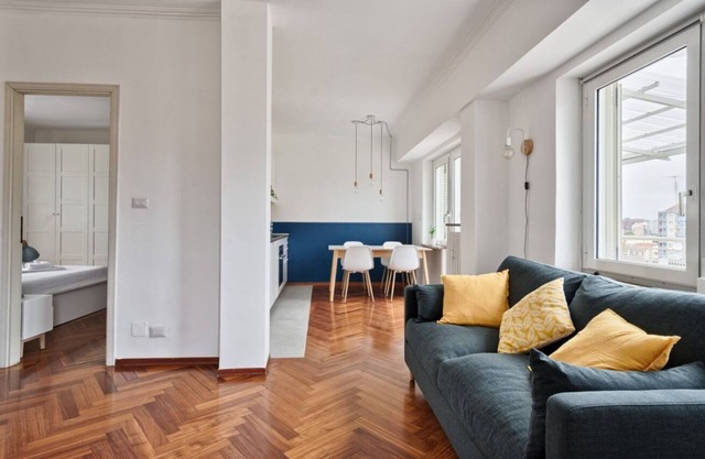 Wonderful Attic x 3 - Carducci Subway House