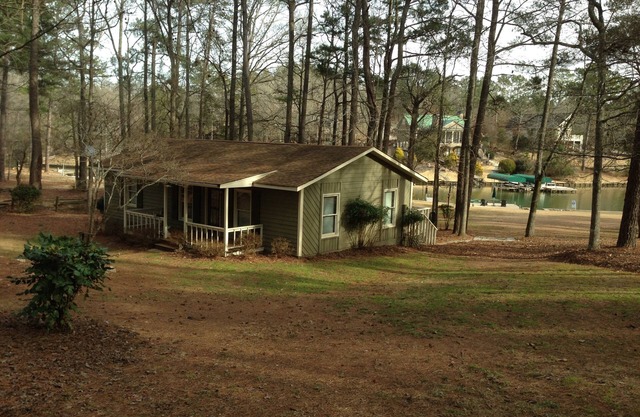 Wonderful Cottage, Perfect Lake View, Lot, Reasonable