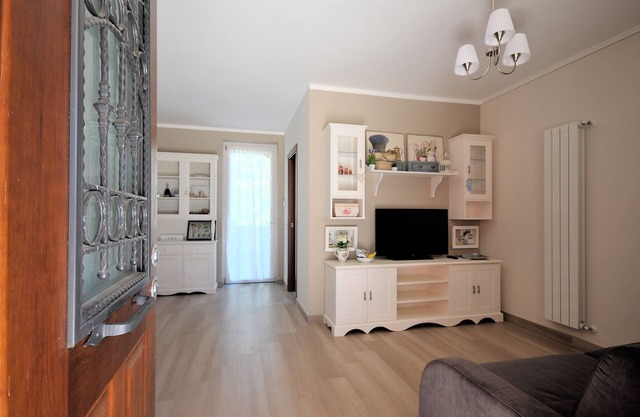 Wonderful Country House: cozy, quiet and bright, near National Golf.