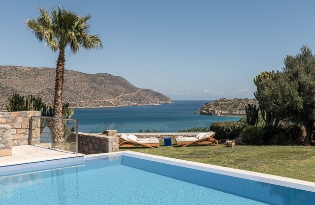 Wonderful Crete Villa | Villa Empyrean | 7 Bedrooms | Private Heated Swimming.