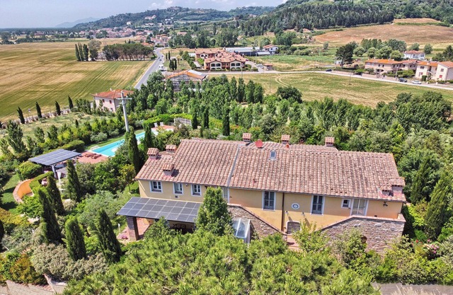 Wonderful Family Suite in Tuscany near Pisa and Florence - Two Bedrooms 4 pl