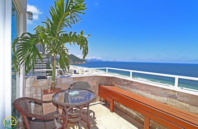 Wonderful Front Ocean View Penthouse with terrace