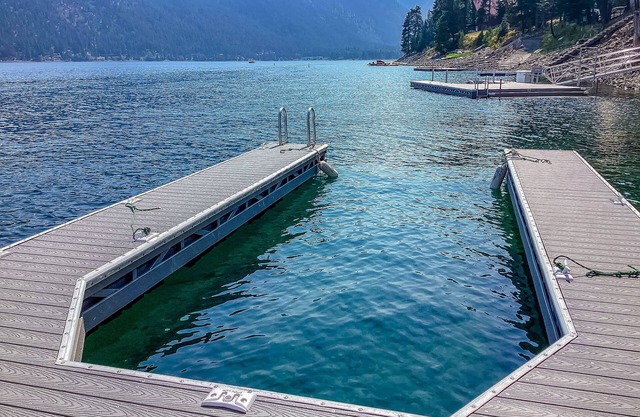 Wonderful home right on the lake with private dock, fireplace & washer/dryer