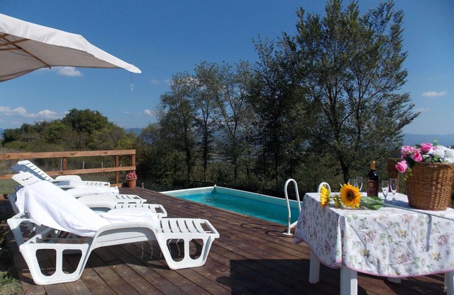 Wonderful private villa with WIFI, private pool, TV, patio, pets allowed, panoramic view and par.