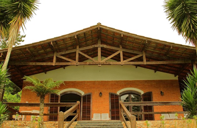 wonderful place, home + 4 chalets, pool, tennis court, sl. of games-