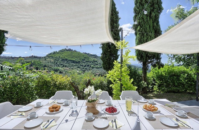 Wonderful private villa for 12 guests with A/C, WIFI, private pool