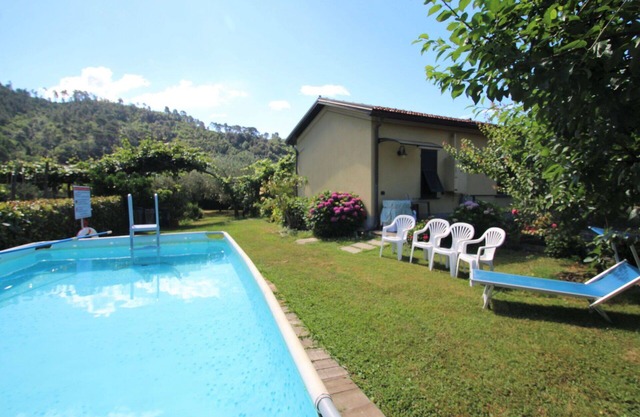 Wonderful private villa with A/C, WIFI, private pool, TV, patio, pets allowed and parking