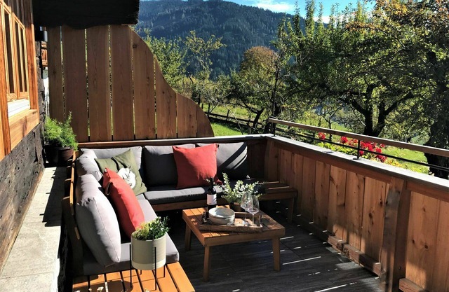 Wonderful private villa for 2 people with WIFI, TV, patio and parking