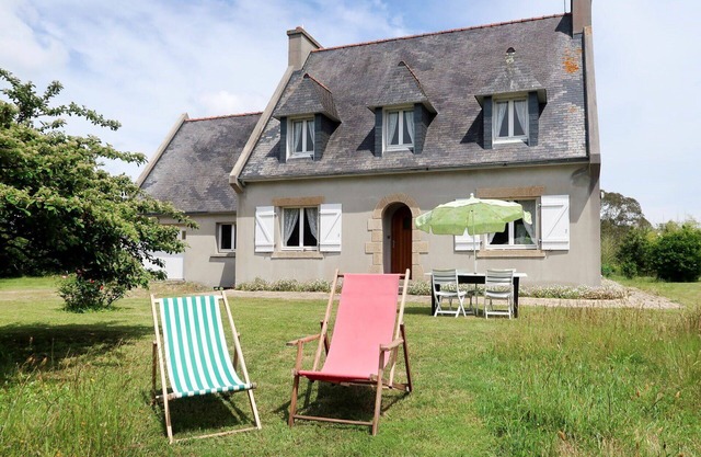 Wonderful private villa for 8 guests with WIFI, TV, terrace, pets allowed and parking