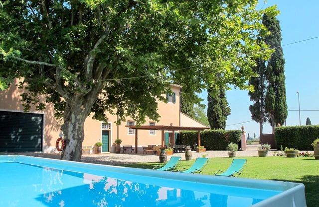 Wonderful private villa for 13 people with WIFI, private pool, TV, patio, pets allowed and parking
