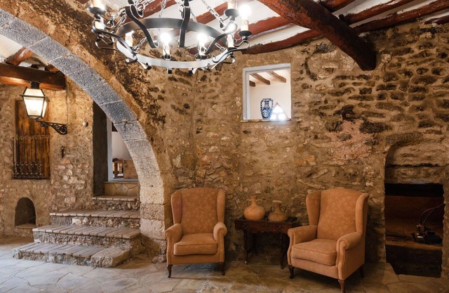 Wonderful private villa with private pool, WIFI, TV, pets allowed, panoramic view and parking