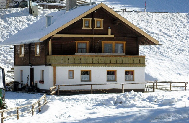 Wonderful private villa for 15 guests with TV, terrace, pets allowed, panoramic view and parking