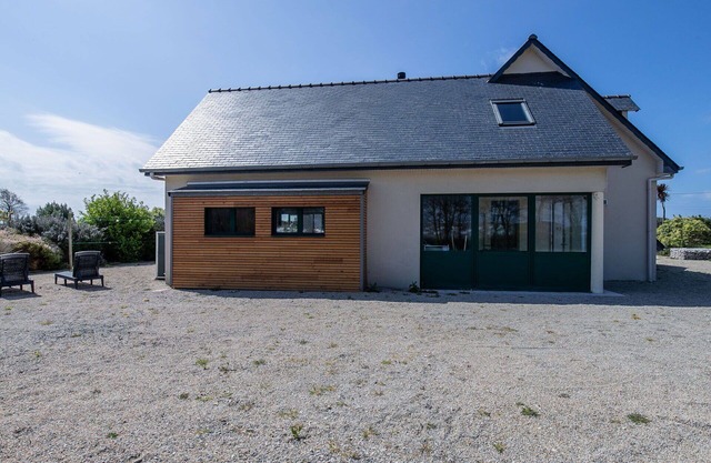 Wonderful private villa for 6 people with private pool, WIFI, TV, terrace, pets allowed and park.
