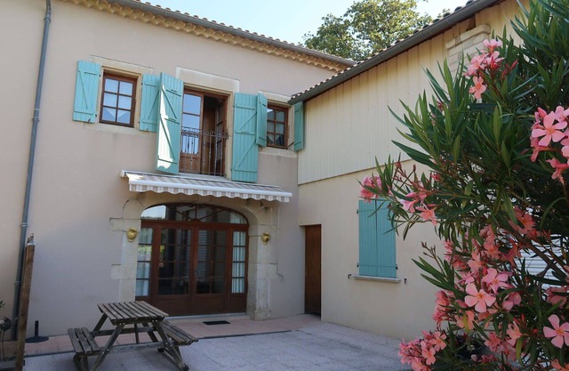 Wonderful private villa for 5 guests with TV and terrace