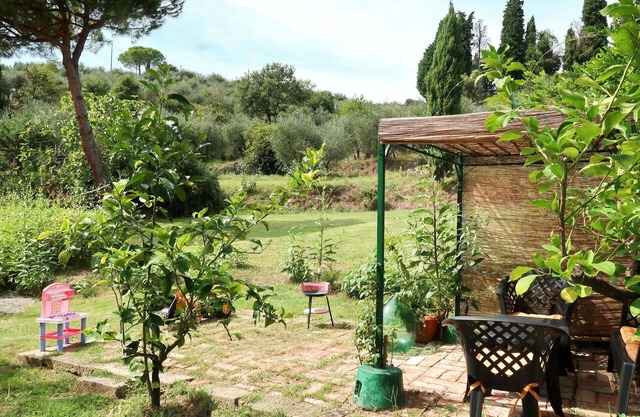 Wonderful private villa for 11 guests with WIFI, TV, balcony, pets allowed and parking