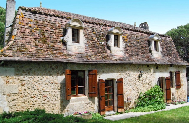 Wonderful private villa for 6 people with private pool, WIFI, TV, pets allowed and parking