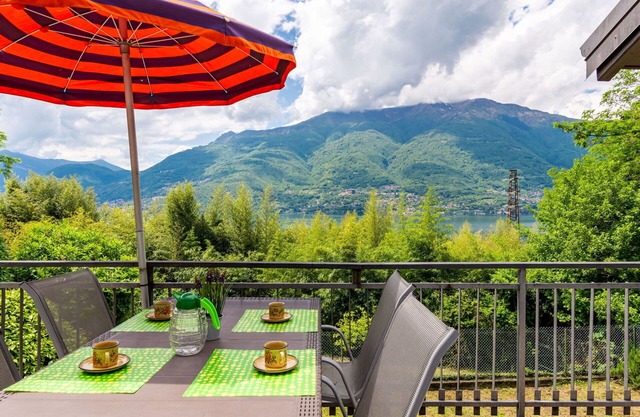 Wonderful private villa for 7 people with WIFI, TV, terrace, pets allowed and parking