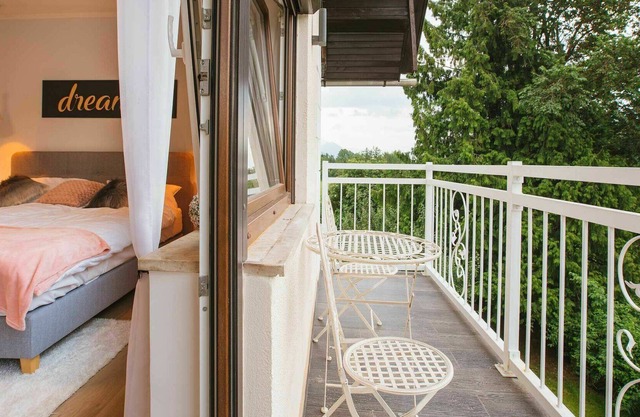 Wonderful private villa for 8 people with WIFI, A/C, TV, terrace, panoramic view and parking