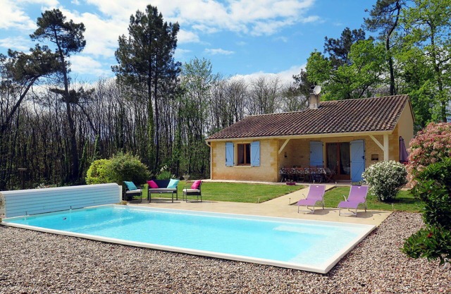 Wonderful private villa for 5 people with private pool, hot tub, WIFI, TV, terrace and pets allo.