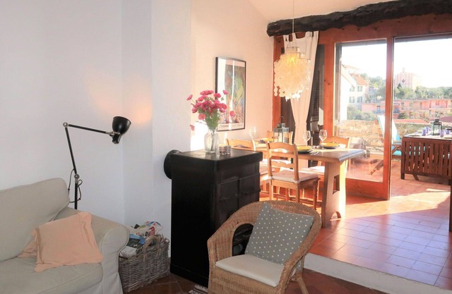 Wonderful private villa for 5 guests with WIFI, TV, terrace, panoramic view and parking