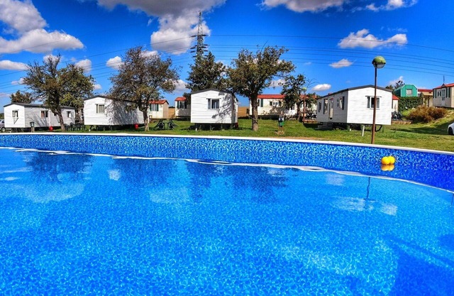 Wonderful private villa for 6 guests with A/C, pool, WIFI, terrace and pets allowed
