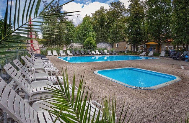 Wonderful private villa for 4 guests with WIFI, pool, terrace and pets allowed