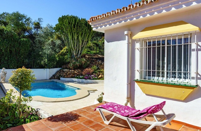 Wonderful private villa for 4 guests with WIFI, private pool, terrace and parking