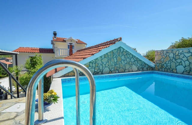 Wonderful private villa for 8 guests with private pool, WIFI, A/C, TV, terrace and parking