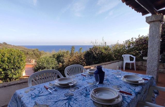 Wonderful private villa for 6 people with terrace, panoramic view and parking