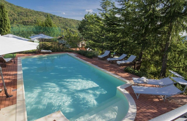 Wonderful private villa for 10 people with private pool, WIFI, TV and parking