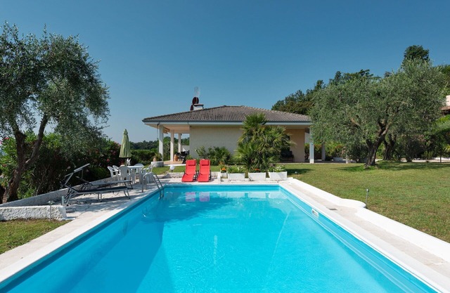 Wonderful private villa for 6 people with WIFI, private pool, TV, terrace and parking
