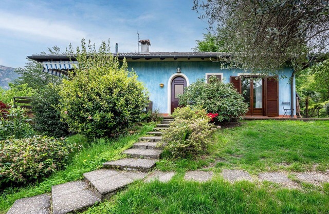 Wonderful villa for 4 people with WIFI, TV, terrace, pets allowed and parking