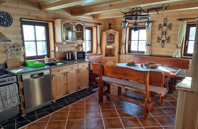 Wonderful villa for 10 people with hot tub, WIFI and TV