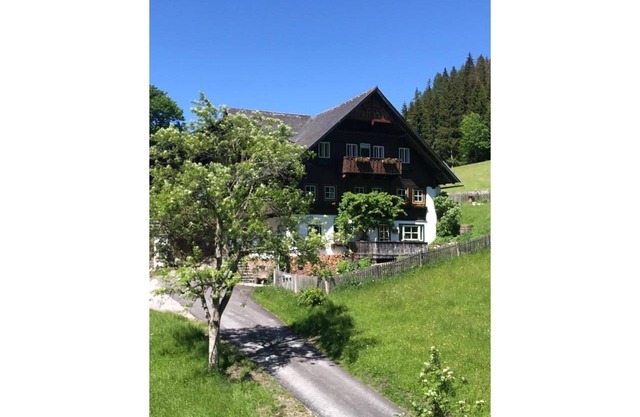 Wonderful villa for 11 people with WIFI, balcony, pets allowed and parking