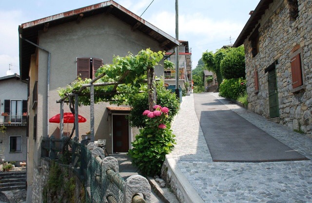 Wonderful villa for 4 people with patio, pets allowed and parking