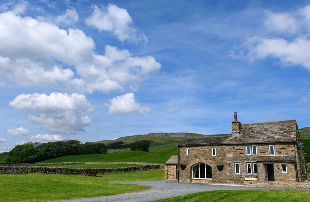 Wonderful villa for 6 guests with WIFI, terrace, pets allowed and parking
