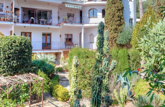 Wonderful villa for 6 people with TV, terrace, panoramic view and parking