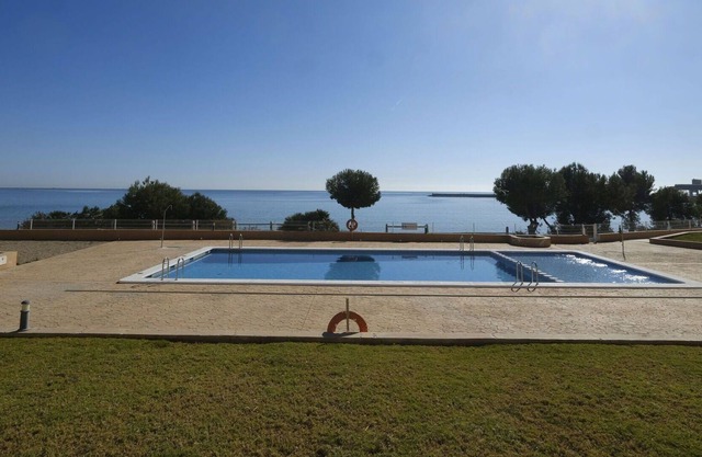 Wonderful villa for 6 people with A/C, WIFI, pool, TV, terrace and parking